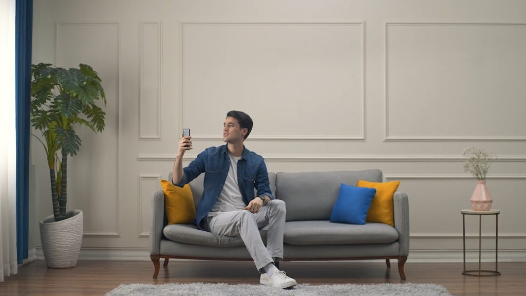 آگهی تبلیغاتی جشنواره اینترنتی شاتل